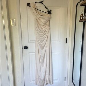 Elegant Cream One-Shoulder Gown